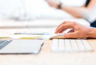 新手設計師應學習的4個關鍵UX設計原則和實踐