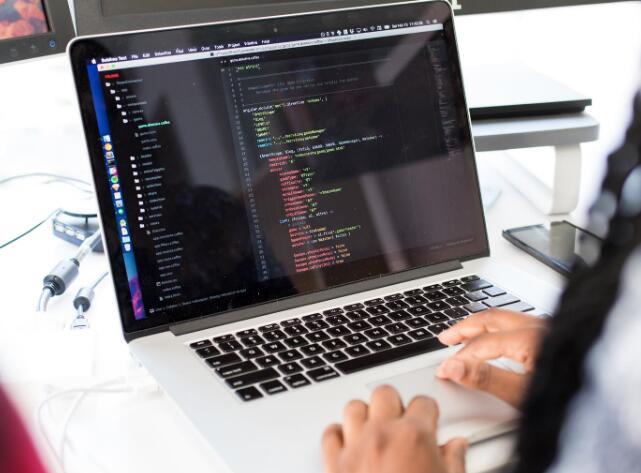 網(wǎng)站機(jī)器人：這一趨勢(shì)還會(huì)繼續(xù)嗎？